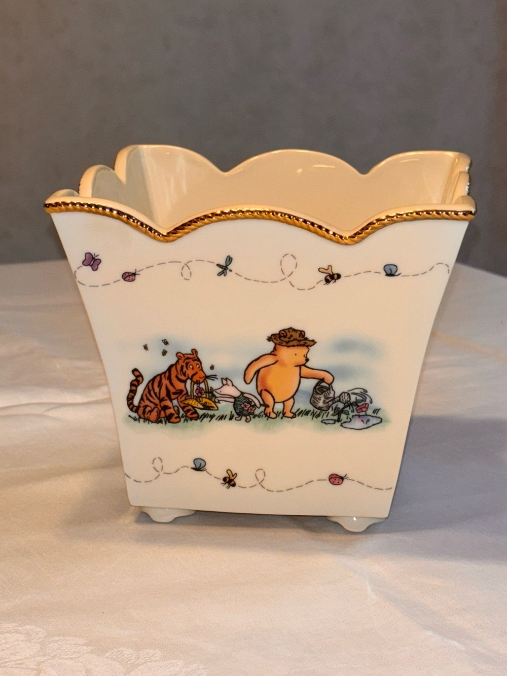 Lenox 2001 Winnie the  Pooh Bear Blooming Friendship Planter Vase